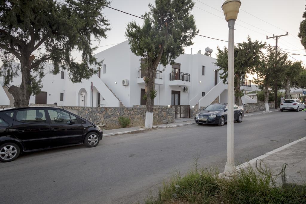 Harmonia At Gennadi Court Apartment Exterior foto